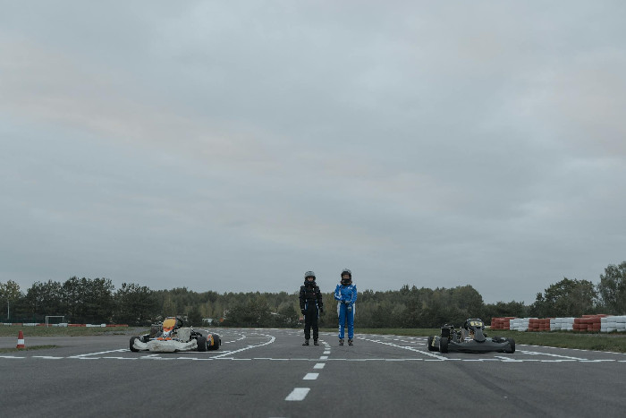 Steven Kent Racing Driver Om os :: Lucas Kent Racing